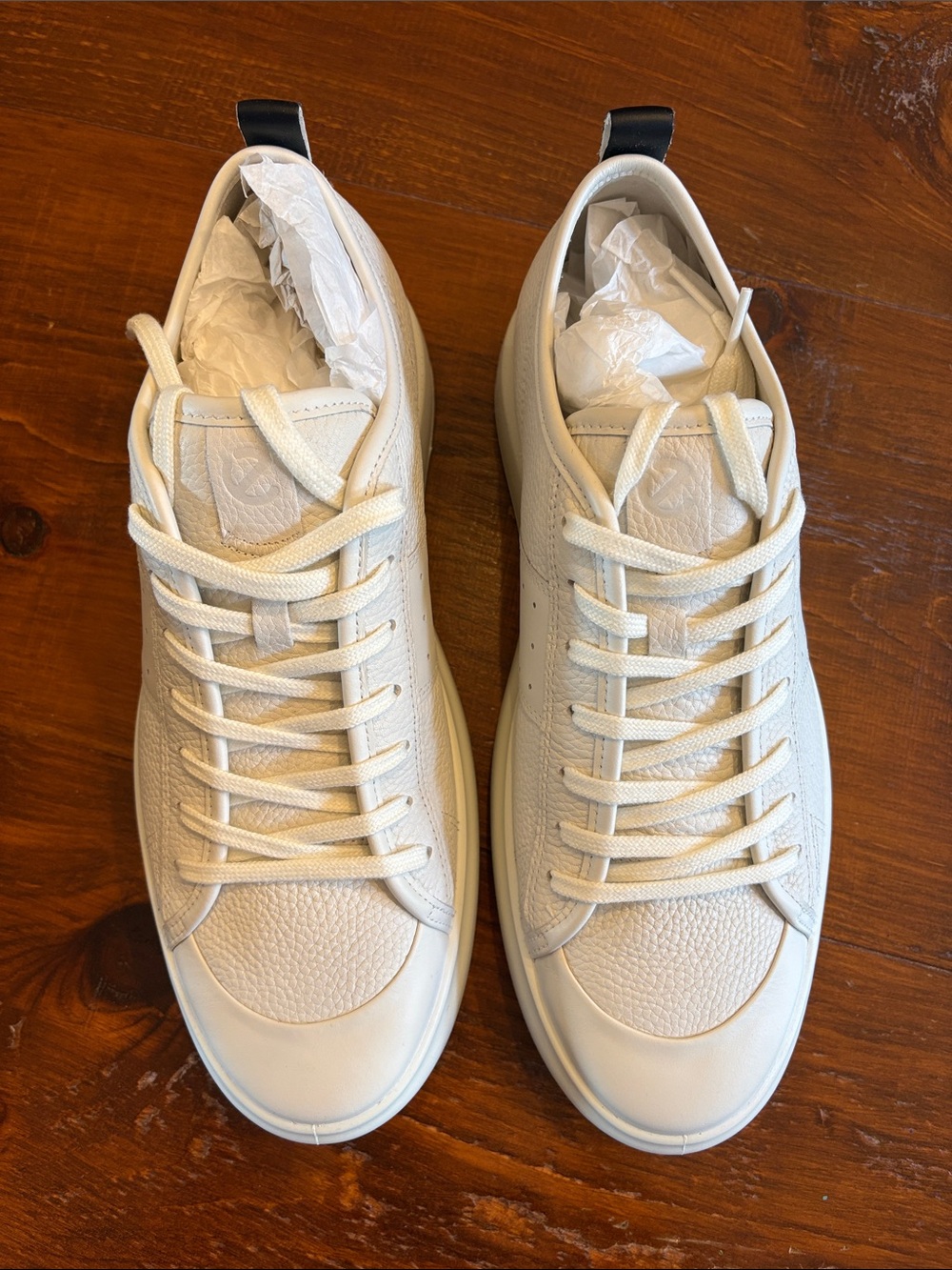 Ecco Minimalist Men’s Leather Sneakers in Off-White